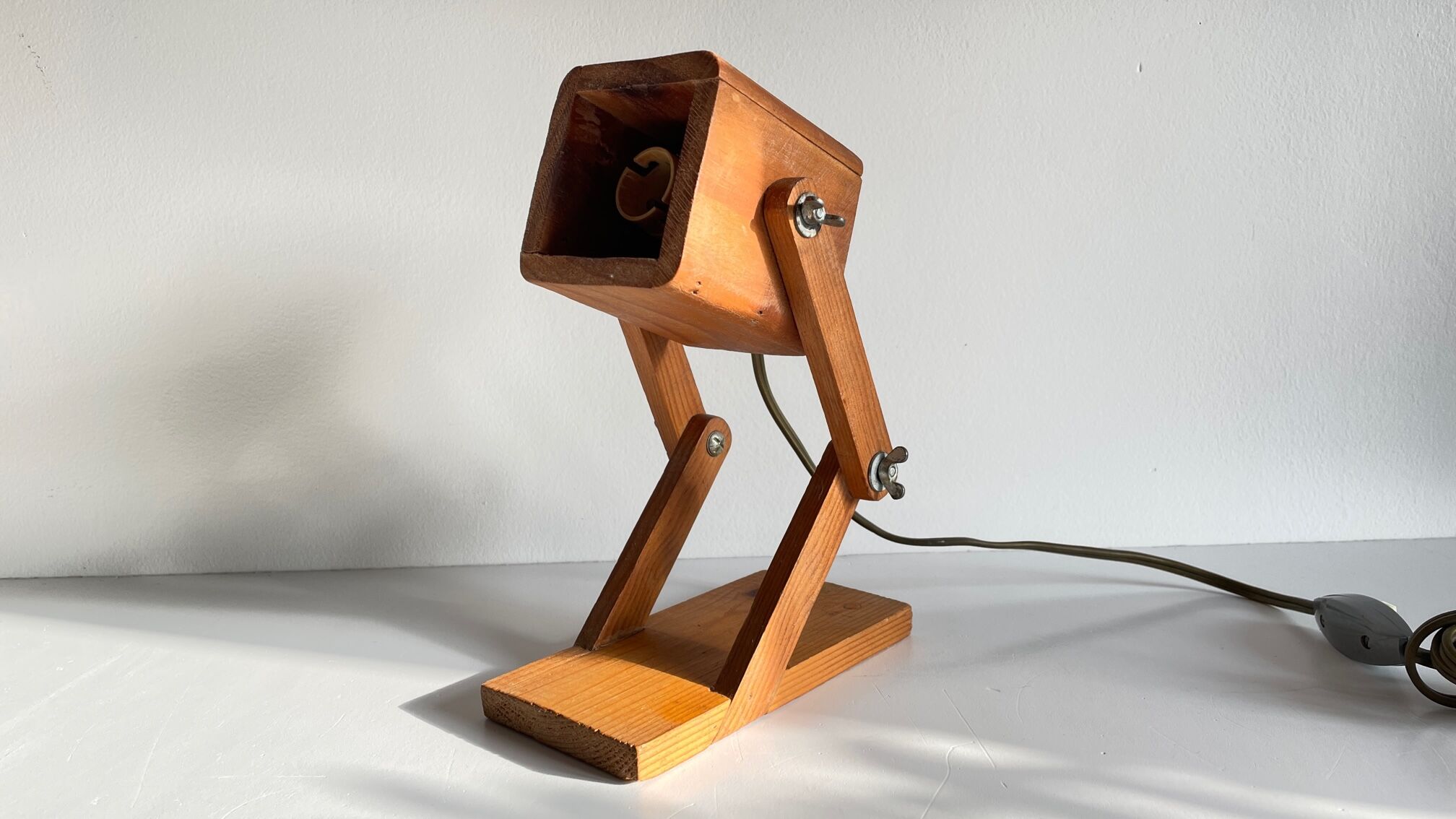 Articulated wooden lamp 70s/80s