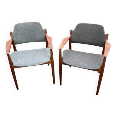 deux fauteuils modèle 62A conçus par Arne Vodder pour Sibast Møbler,