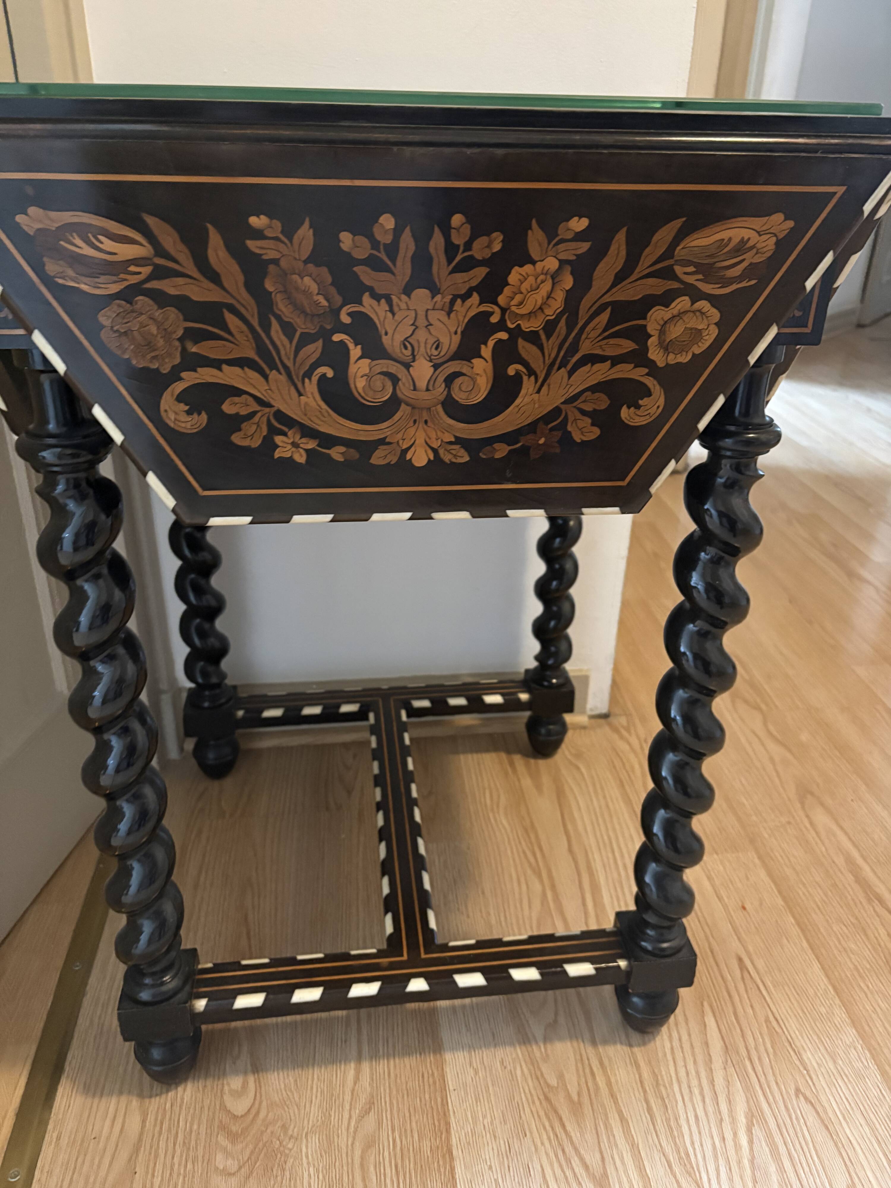19th-century antique Holland table with floral marquetry.