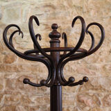 Fischel parrot coat holder