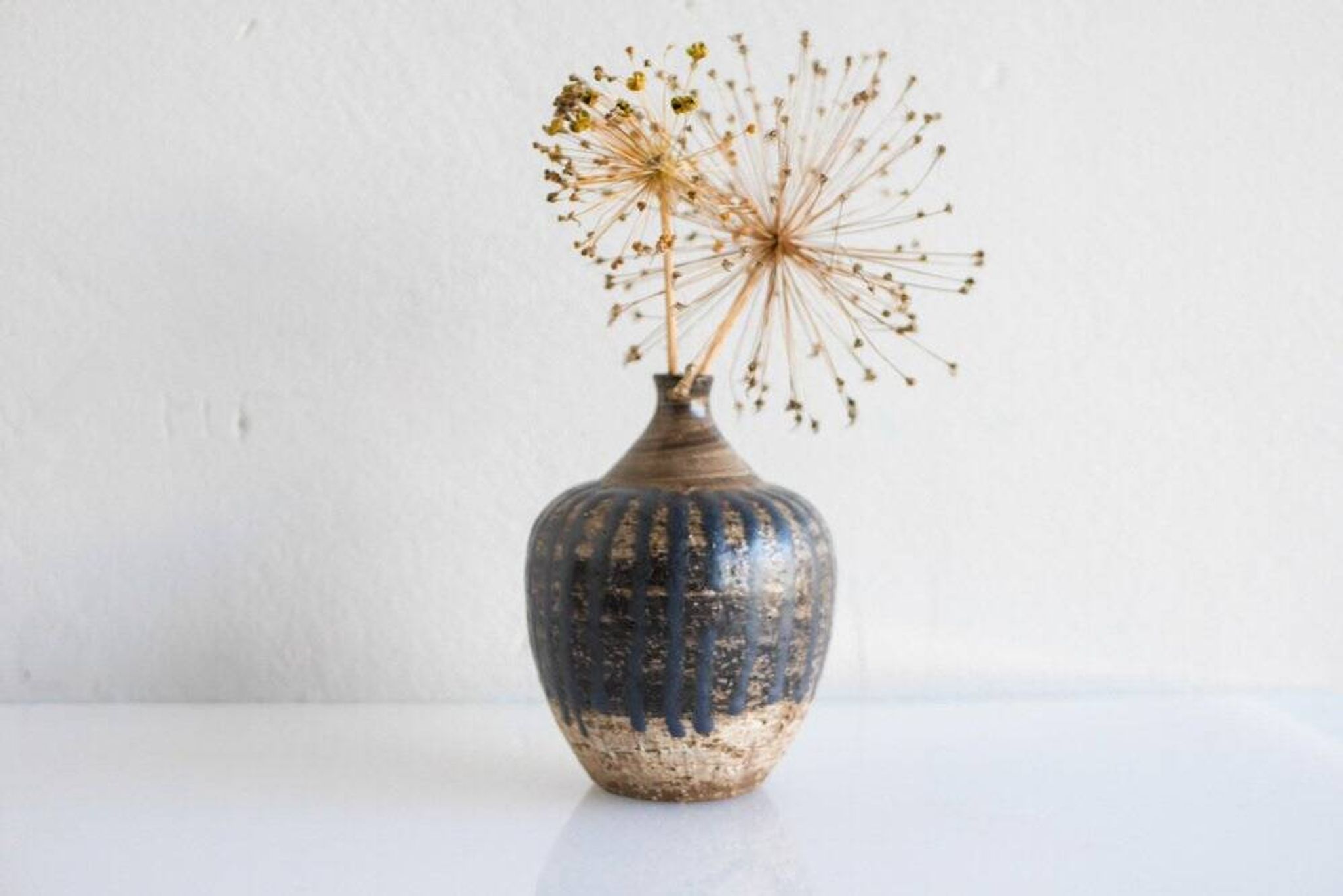 Mid-century Scandinavian modern brutalist art pottery vase by Mari Simmulson for Upsala Ekeby, Sweden, 1970s