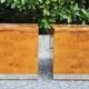 Rare paire de tables de chevet en loupe d'orme - 1970