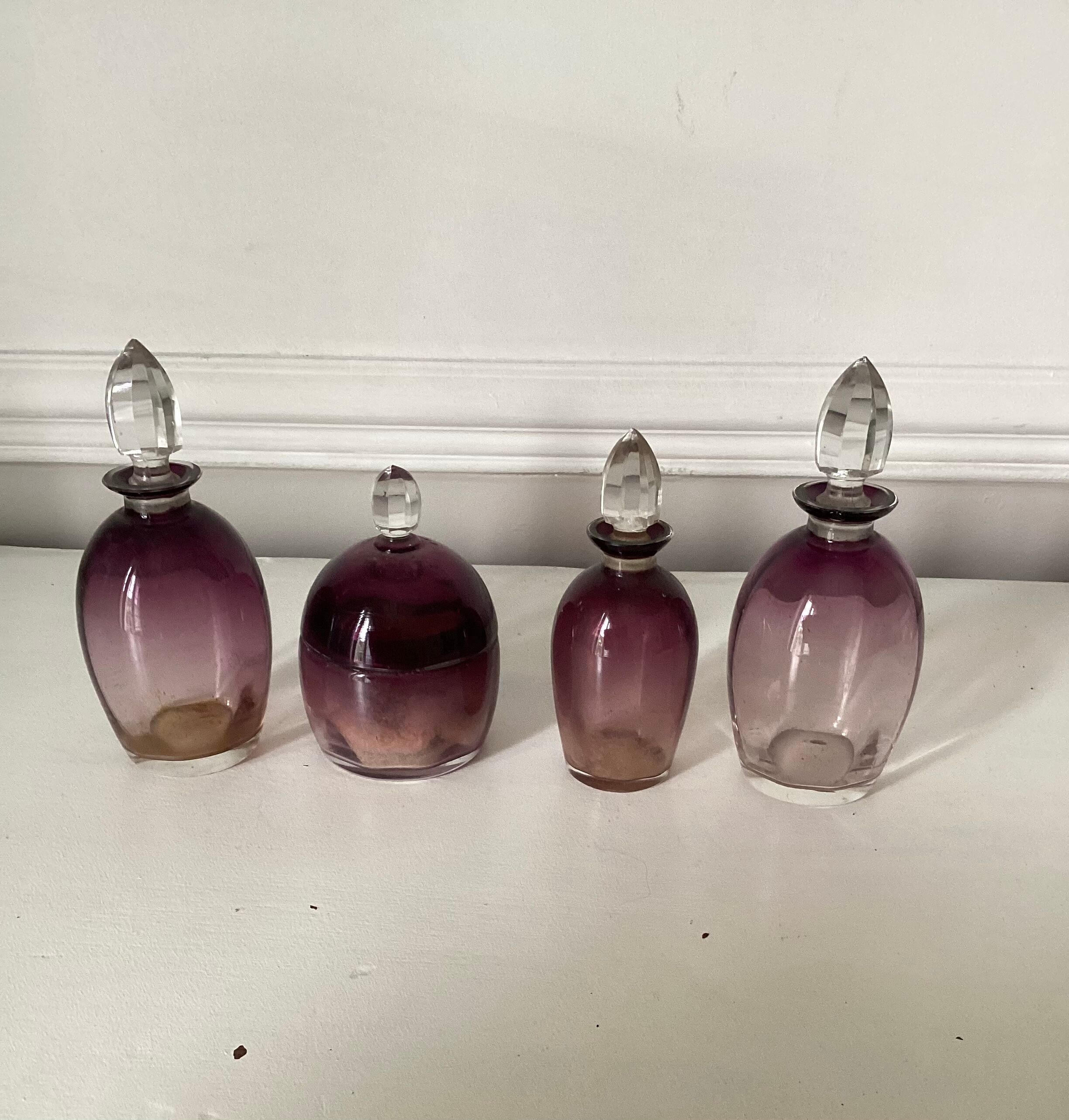 Cléopâtre Lot De 8 Flacons De Gouache De 1L + 25 Pinceaux Et Brosses