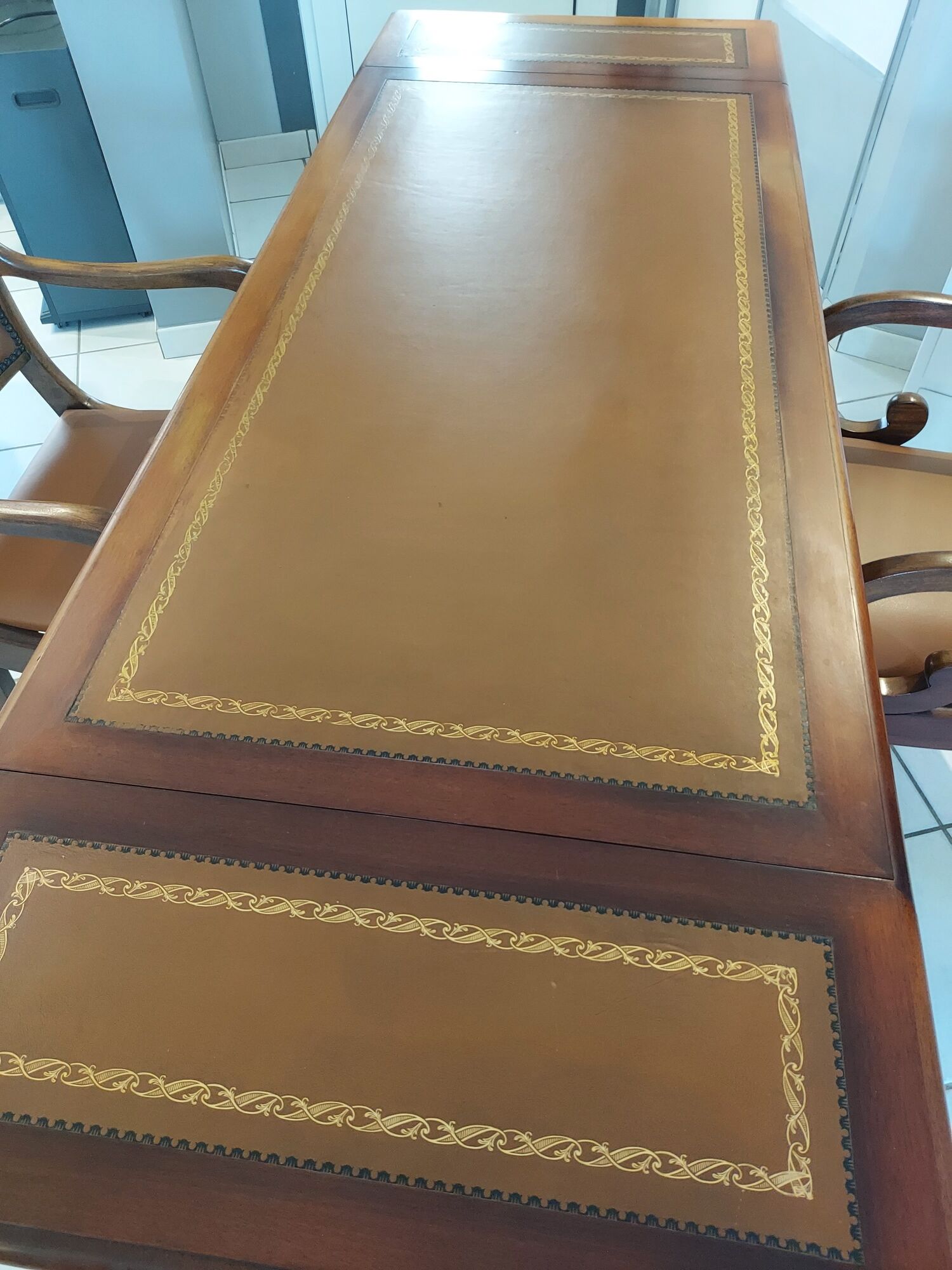 English flap desk and these 2 armchairs early XXeme