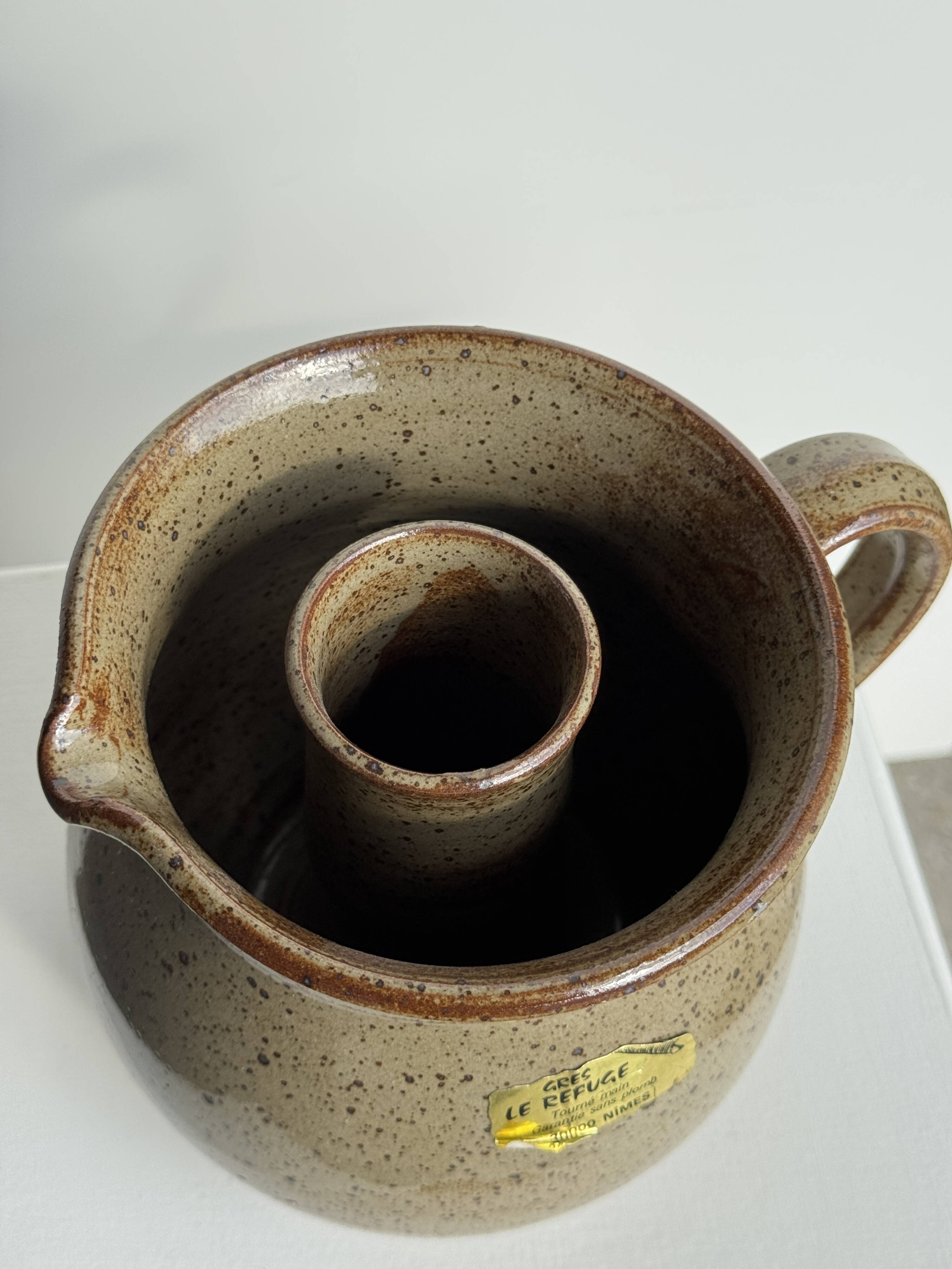 Vintage artisan ceramic rosé carafe with compartment Le Refuge Nîmes H14