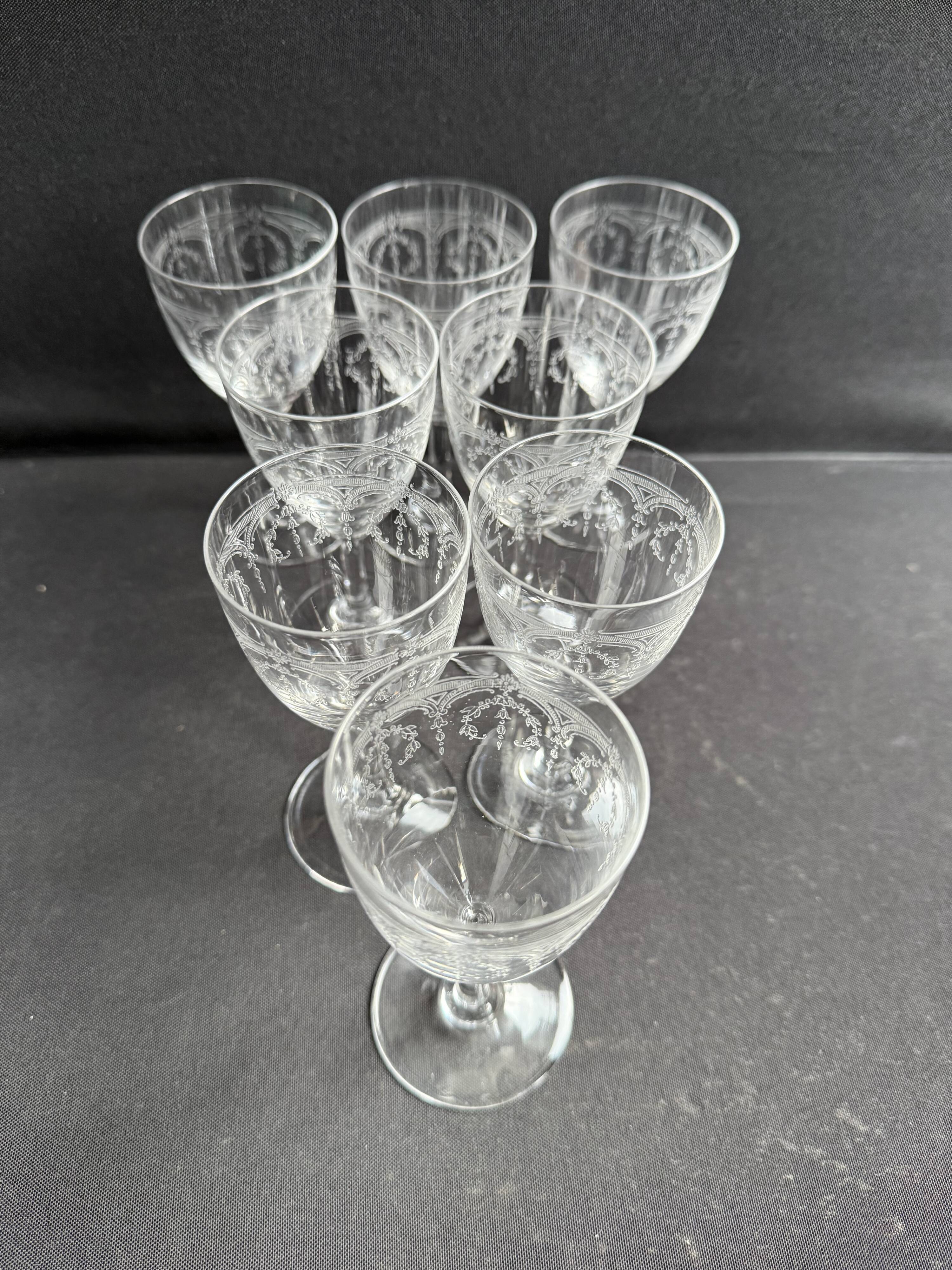 8 Saint Louis Manon wine glasses