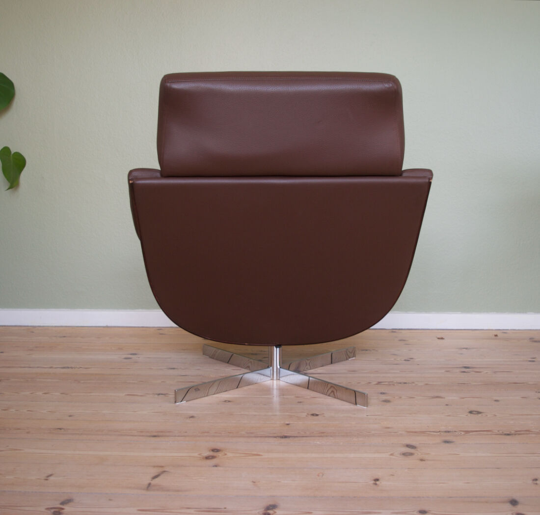 Mid-Century Danish Swivel Chair in Leather, 1970s