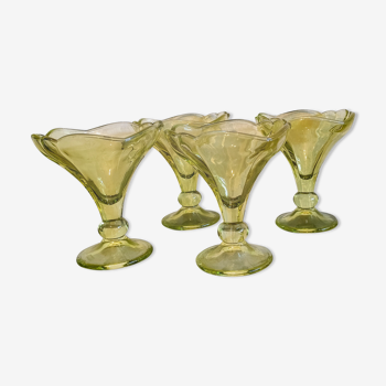 Set of 4 glass tulip cups