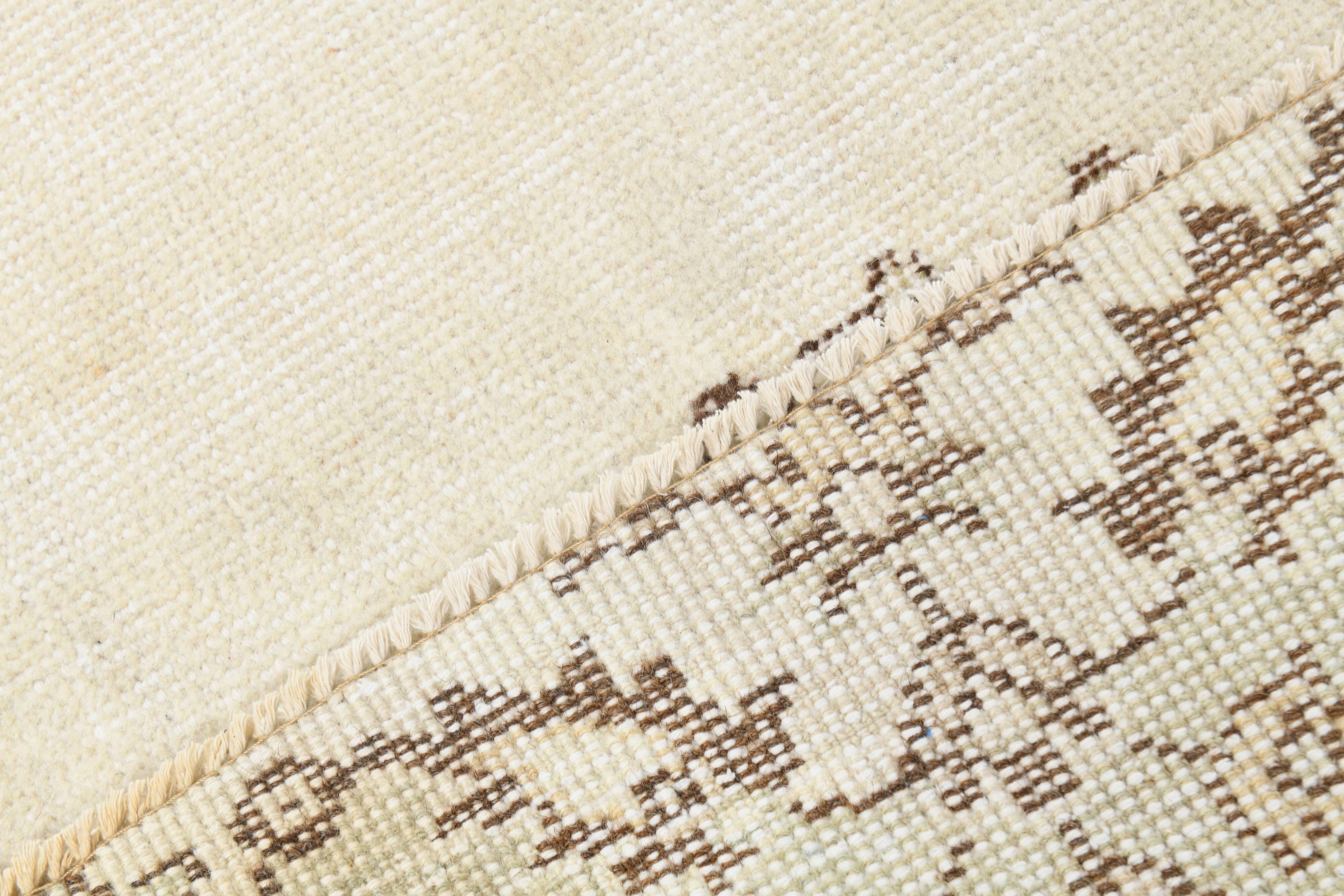 6x9 Ft Ecru-cream vintage rug, Floral design cream and brown rug.