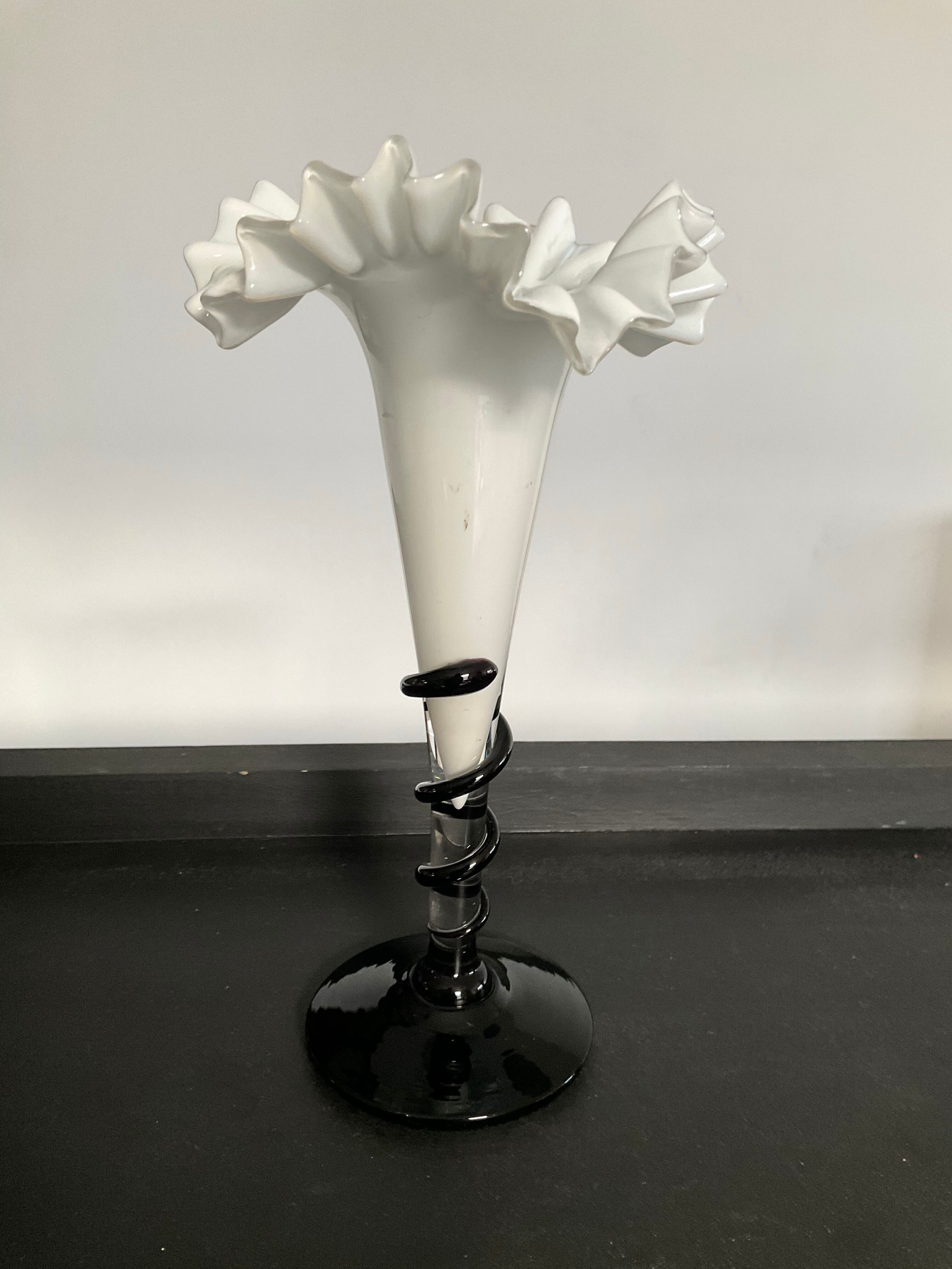 Vintage soliflore vase in glass paste 50s