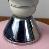 Table lamp in plain pink