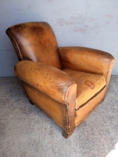 Club leather armchair art deco period 1940