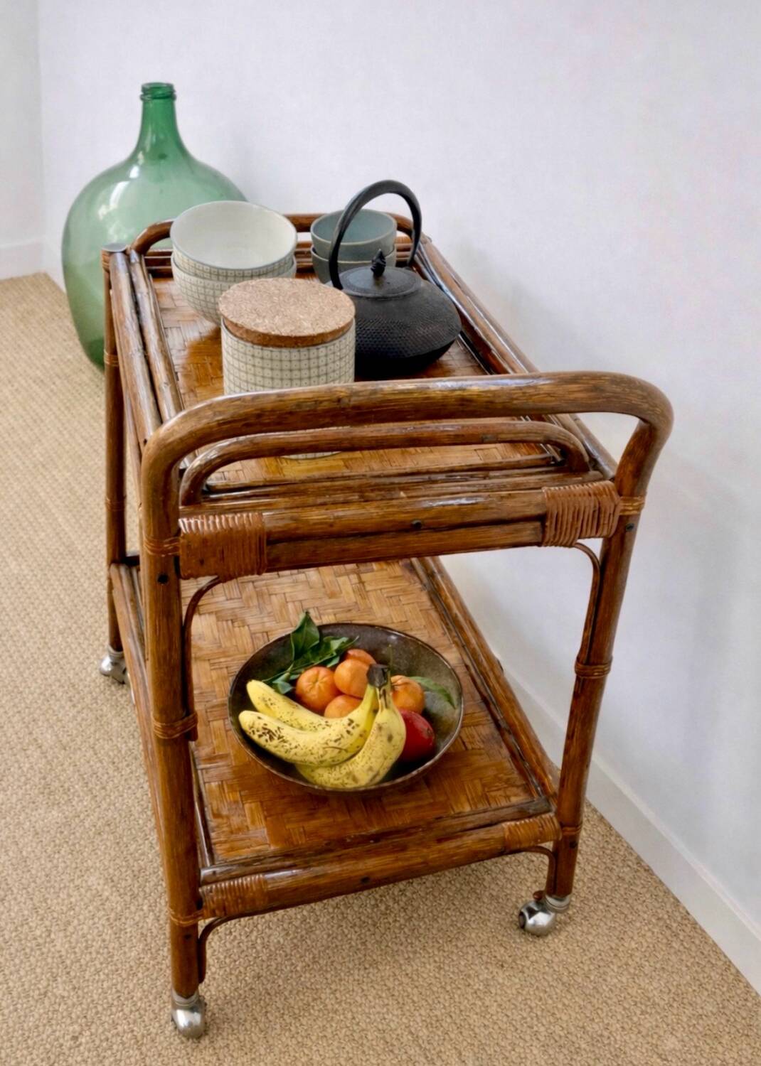 Dessert trolley