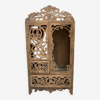 armoire de poupée Art Nouveau