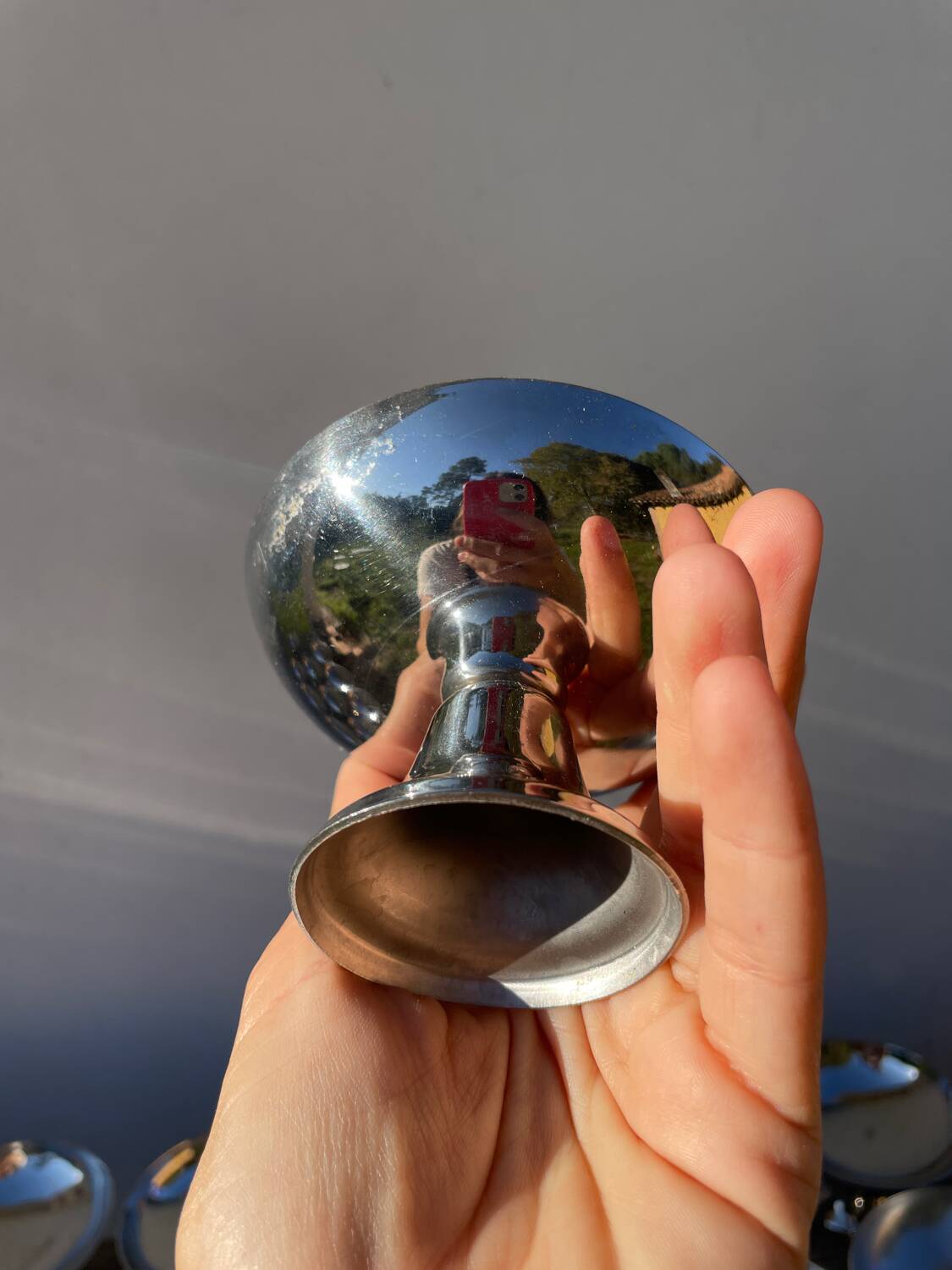 28 coupelles en inox 1970 signé Guy Degrenne