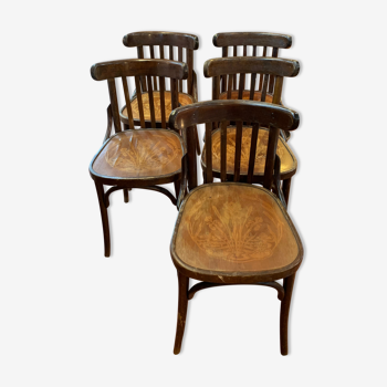 5 bistro chairs