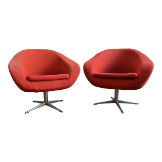 Pair of shell armchairs
