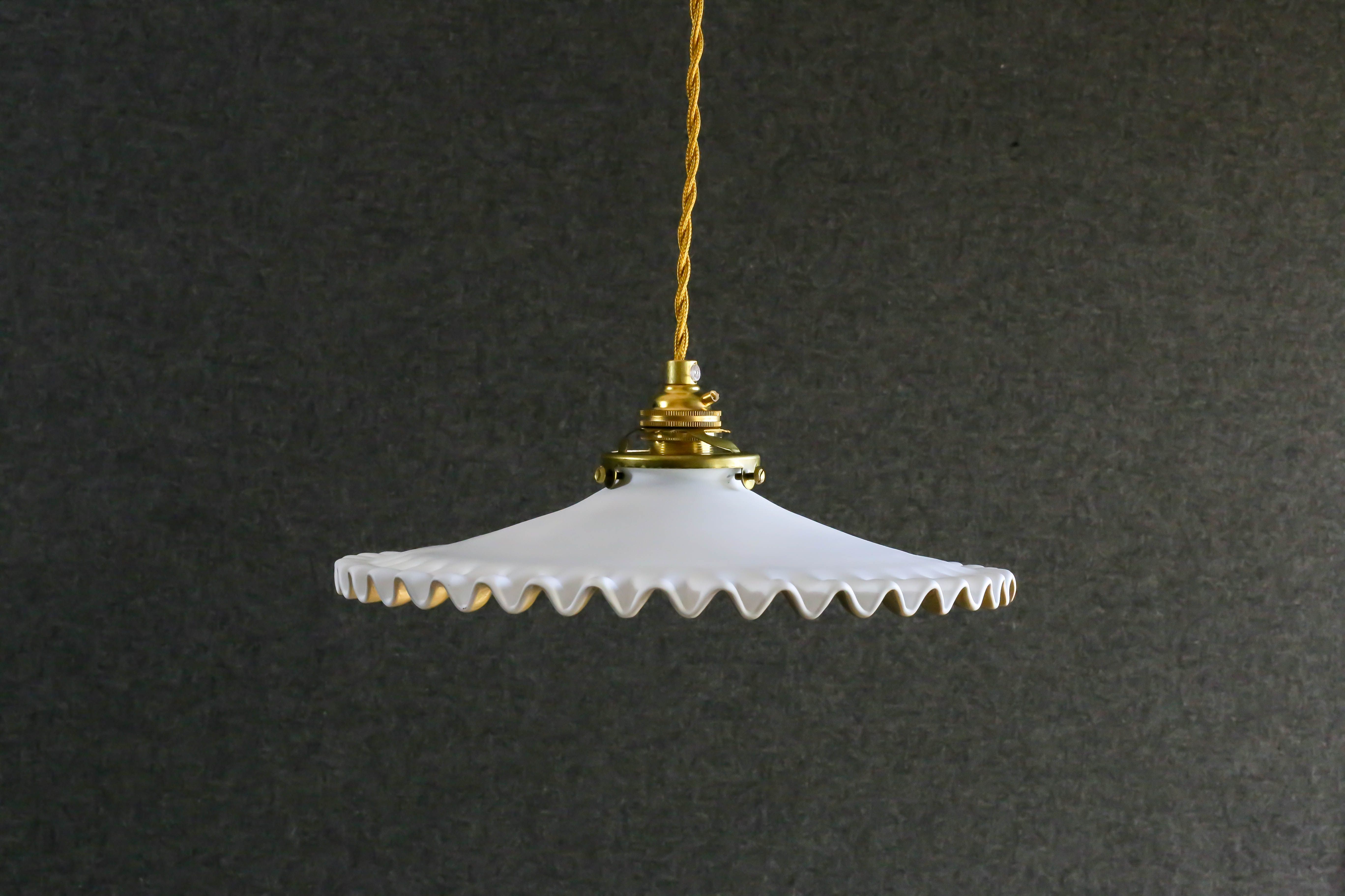 Old pendant light in opaline painted white and gold, new socket and new cable