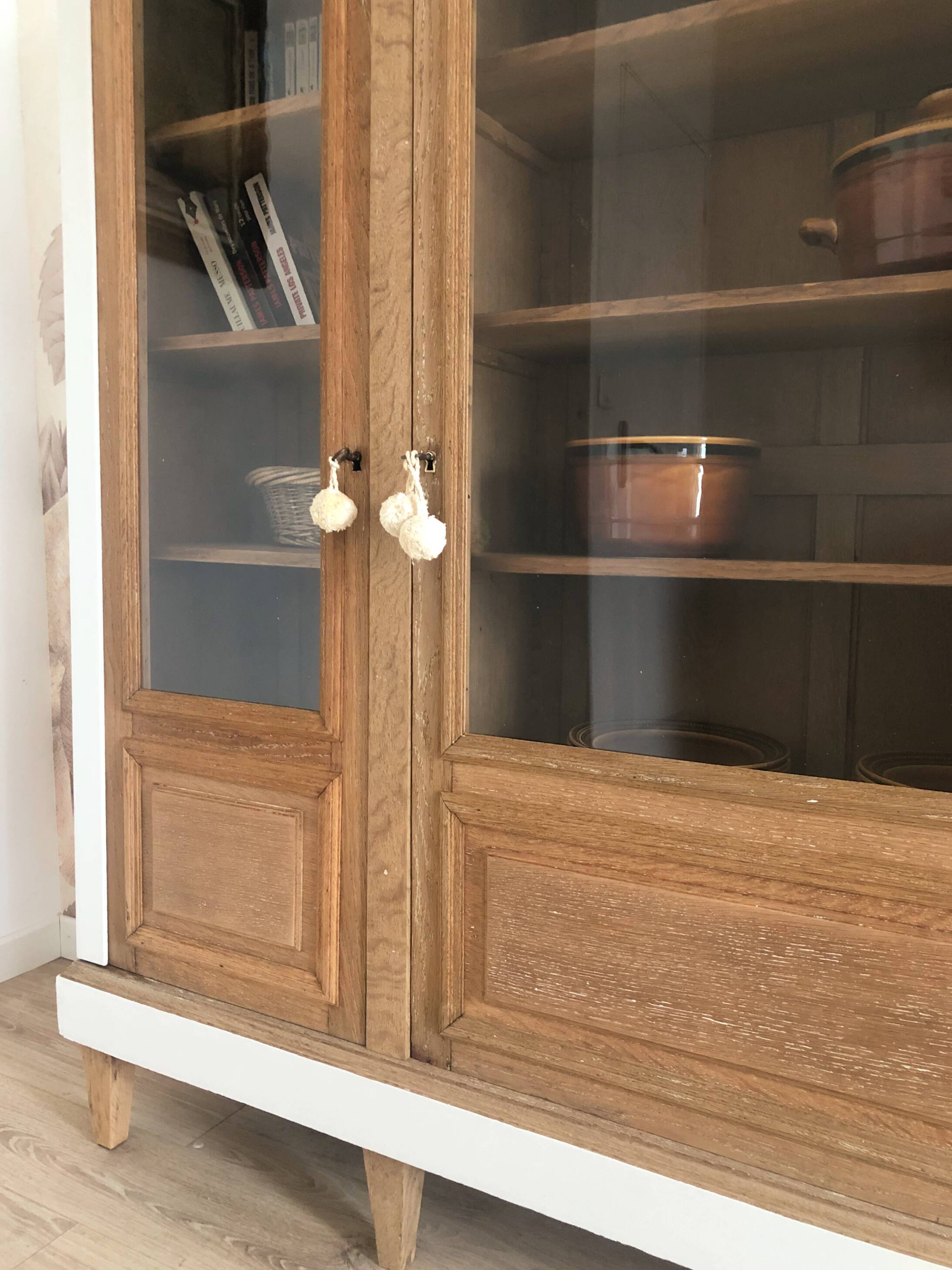 Vitrine / Bibliothèque vintage en chêne massif