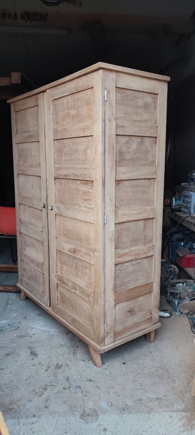 Cabinet or wardrobe René Gabriel