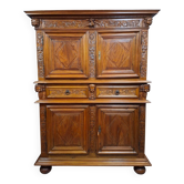 Buffet 2 corps en noyer sculpté de style Renaissance, XIXe s.