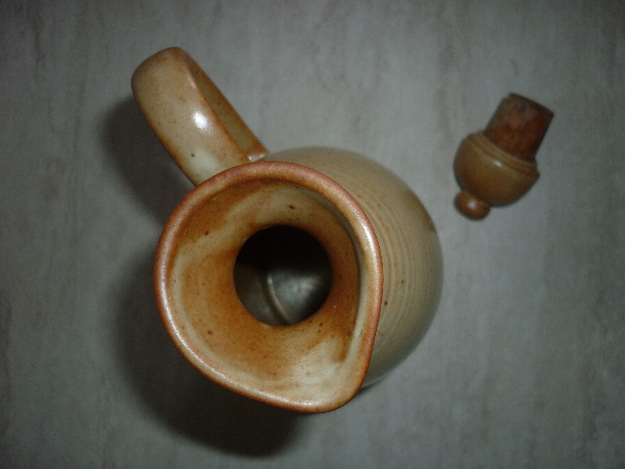 Oilstone pitcher CNP Village