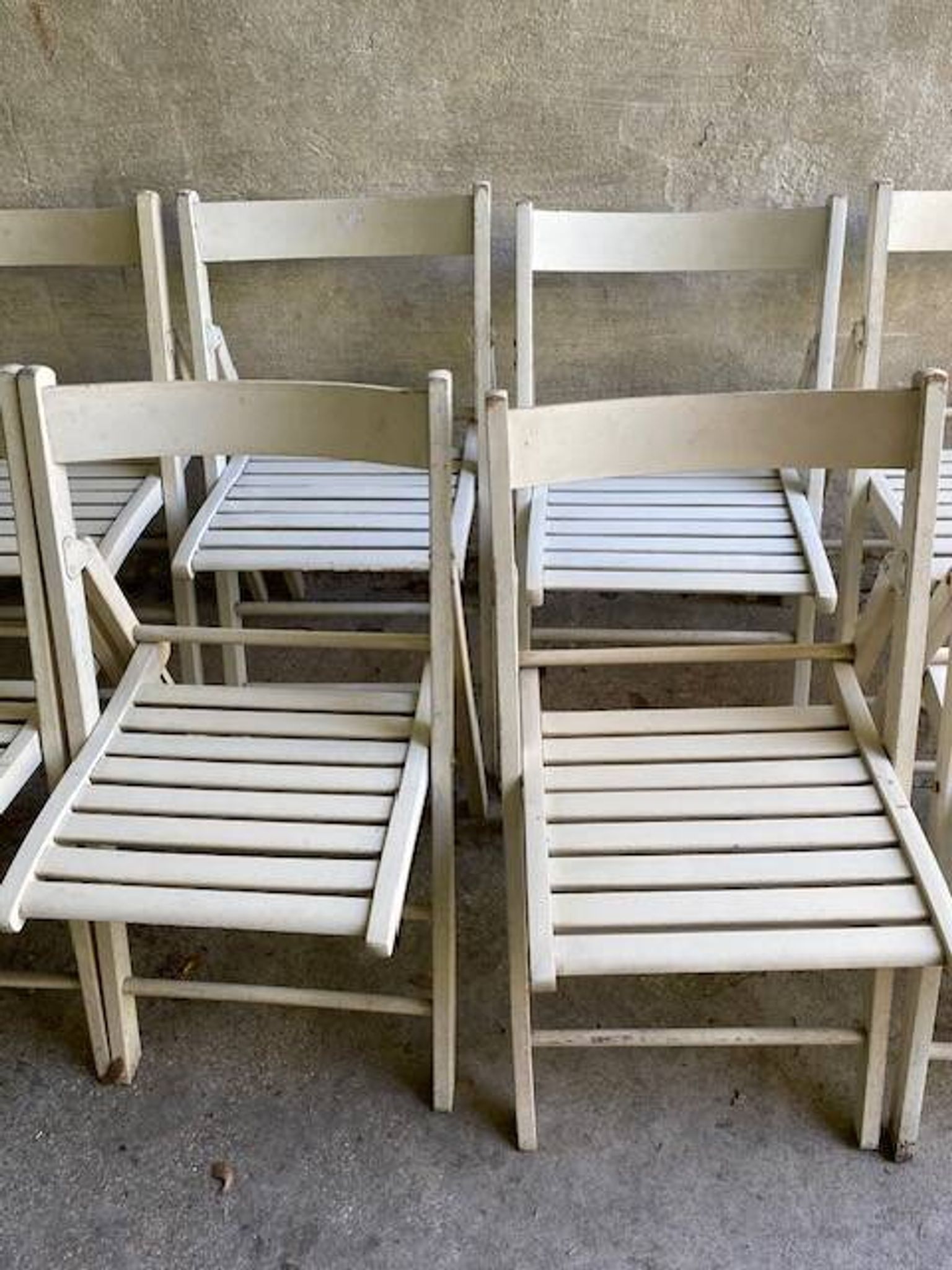 Extra folding chair / garden chair / vintage white lacquered solid wood office chair