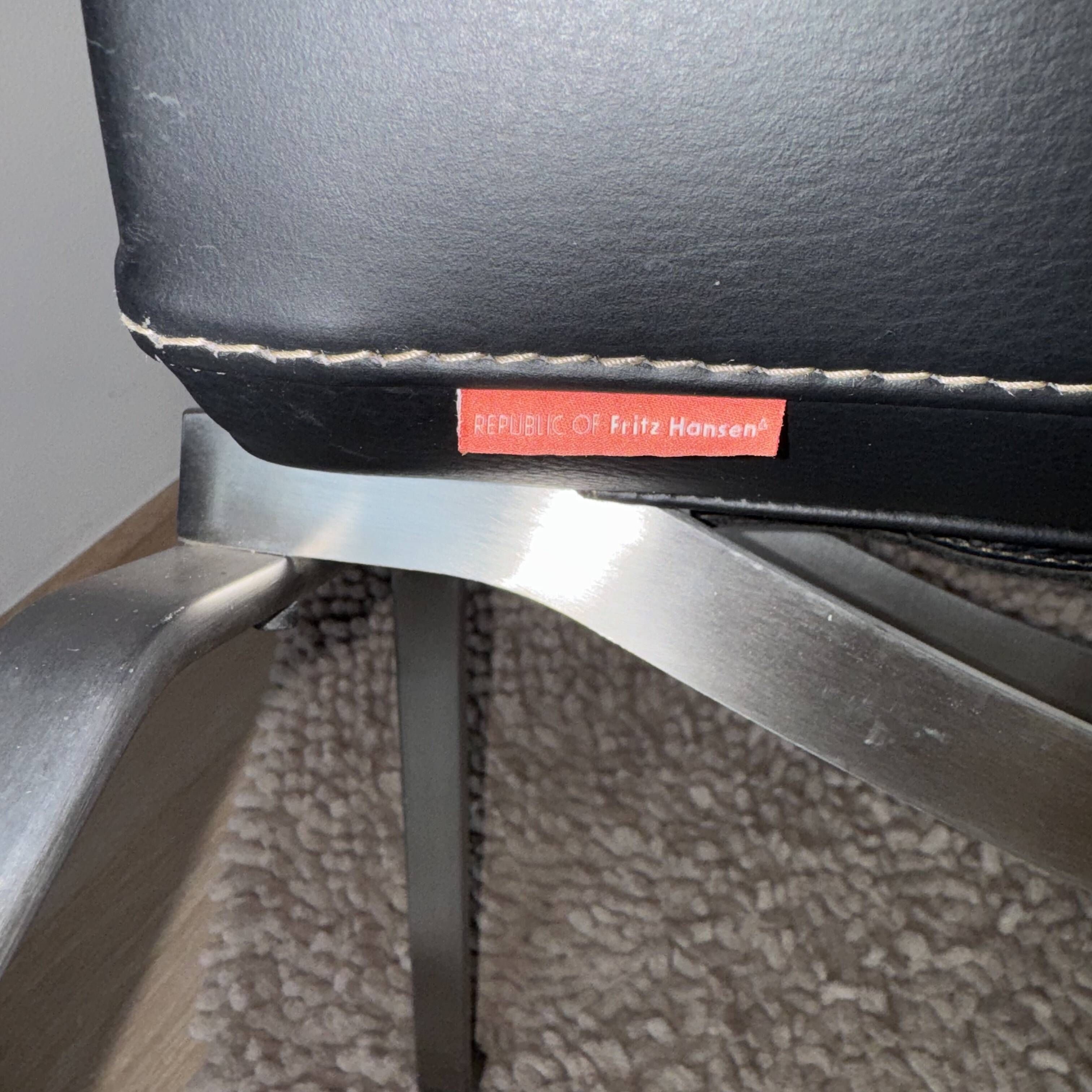 PK22 Lounge Chair by Poul Kjærholm for Fritz Hansen, Black Leather, 2007