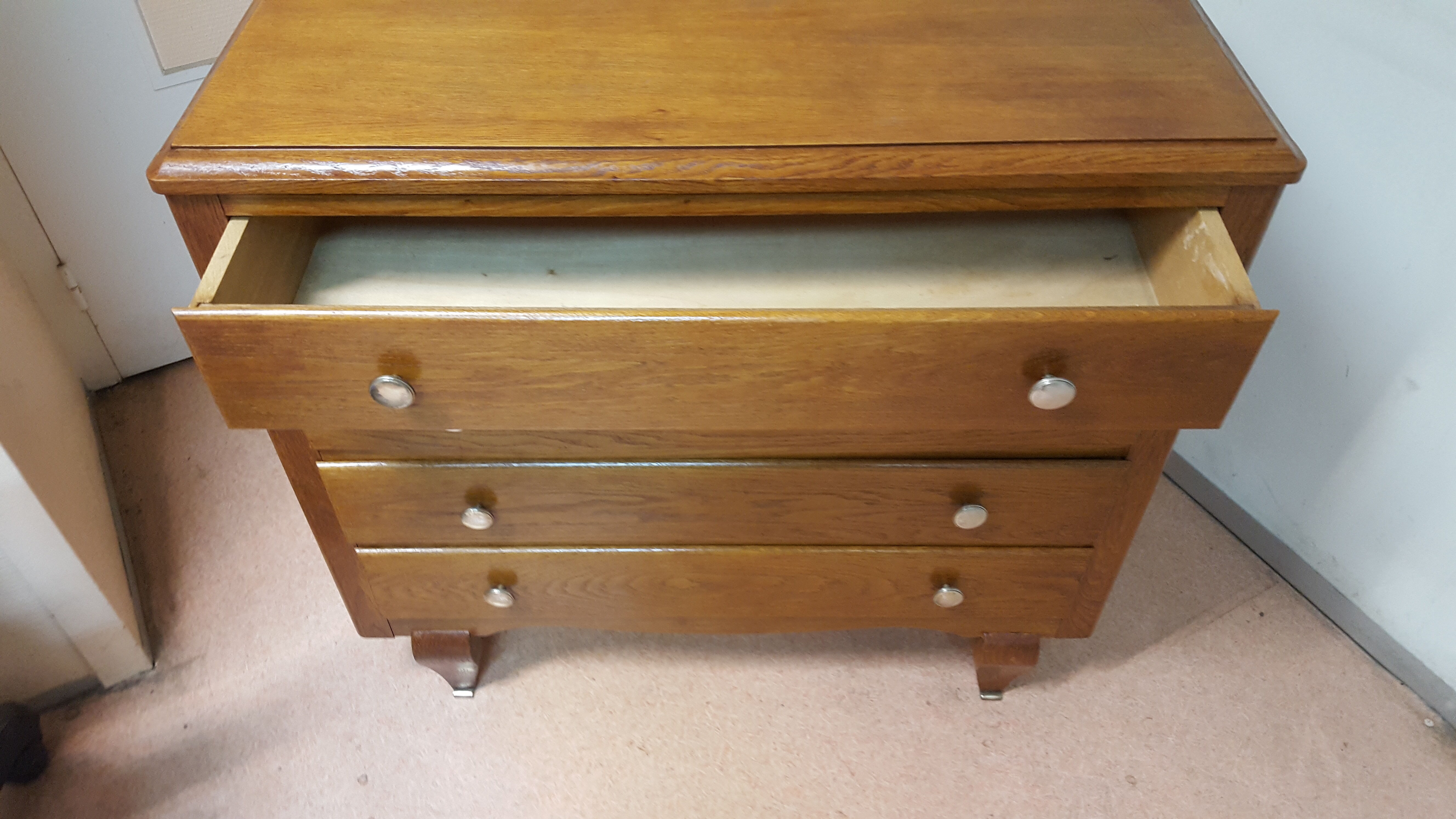 Small dresser year 50/60