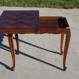 Extendable oak wallet table