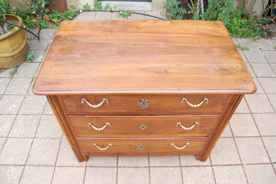 small Louis XV period walnut chest of drawers from the 18th century