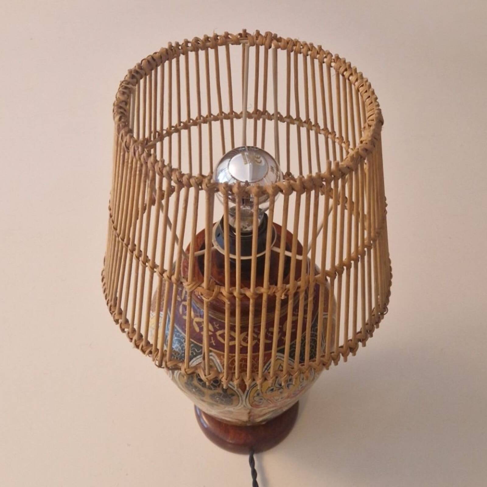 Oriental leather hand painted table lamp, Middle East 1960s