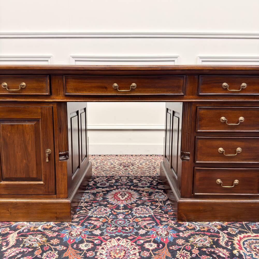 Classic English Chesterfield Desk