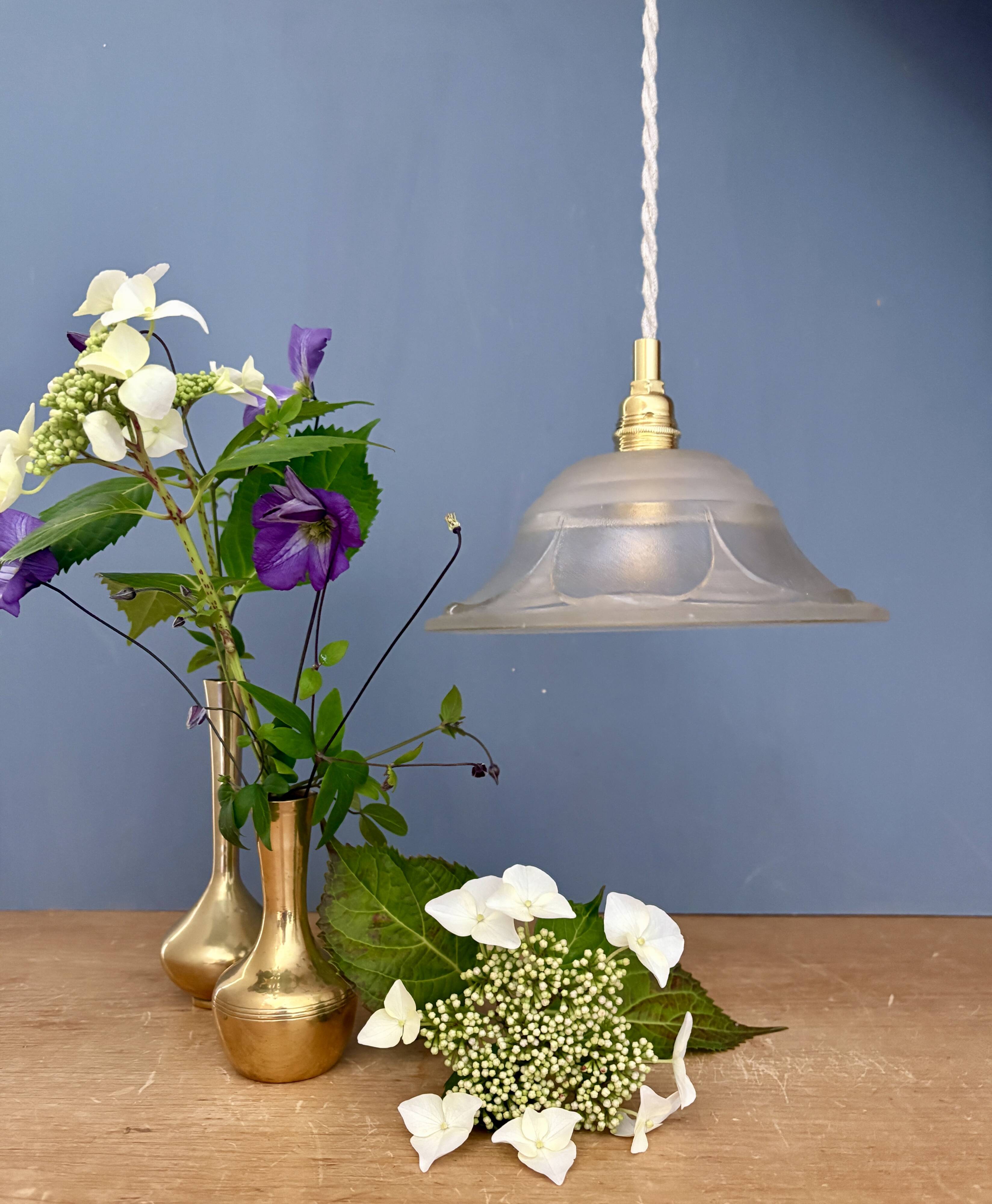 Vintage glass flower pattern lampshade pendant light