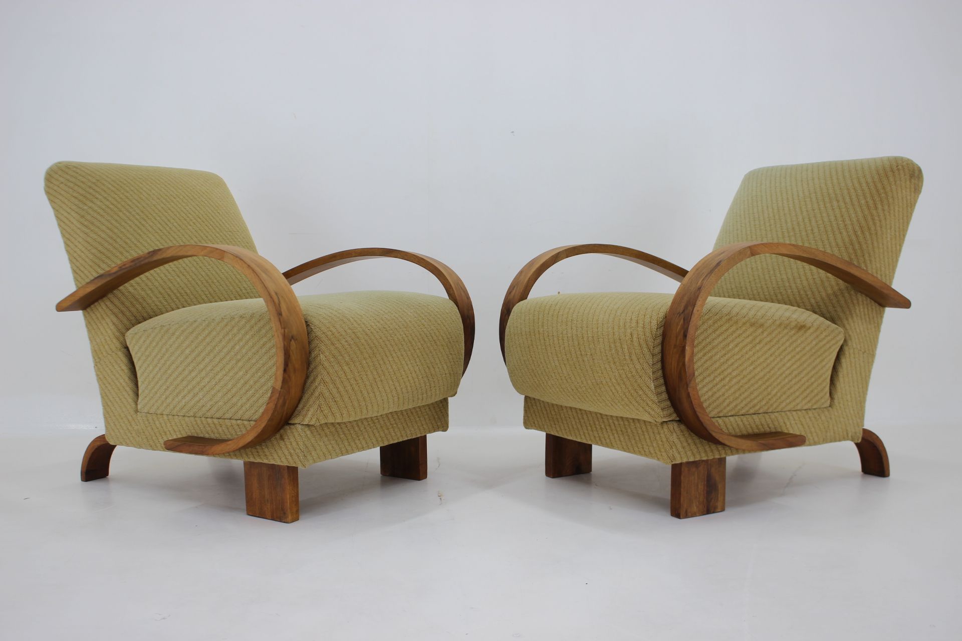 1940s Pair of Art Deco Armchairs in Walnut, Czechoslovakia