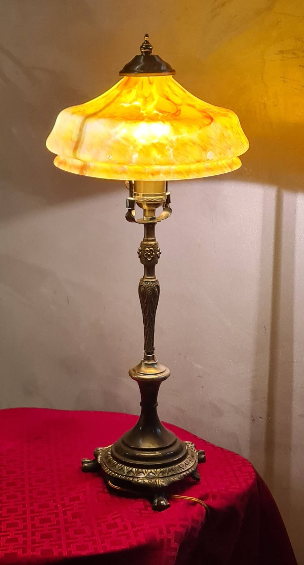 antique bronze lamp with yellow marbled glass paste shade 52x21