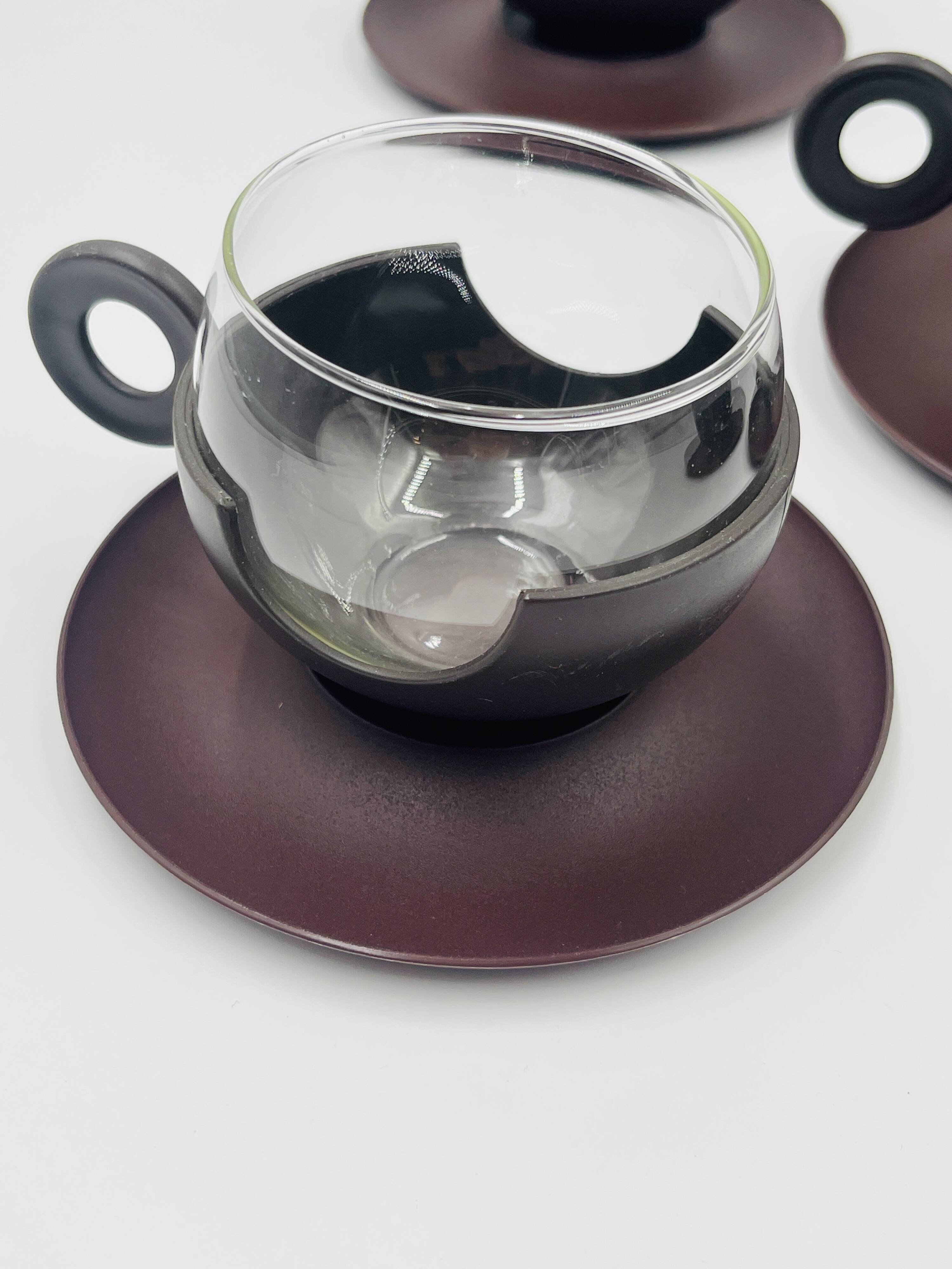 5 Cup Pop Service at Anses Donut – Dutch Design – 1970