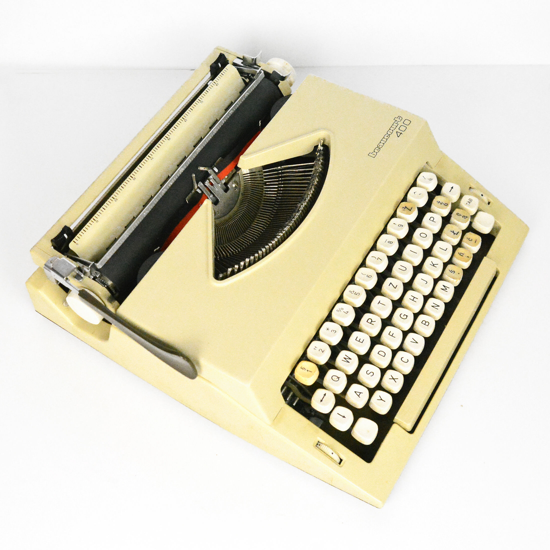 1980s Beaucourt 400 suitcase typewriter, Germany