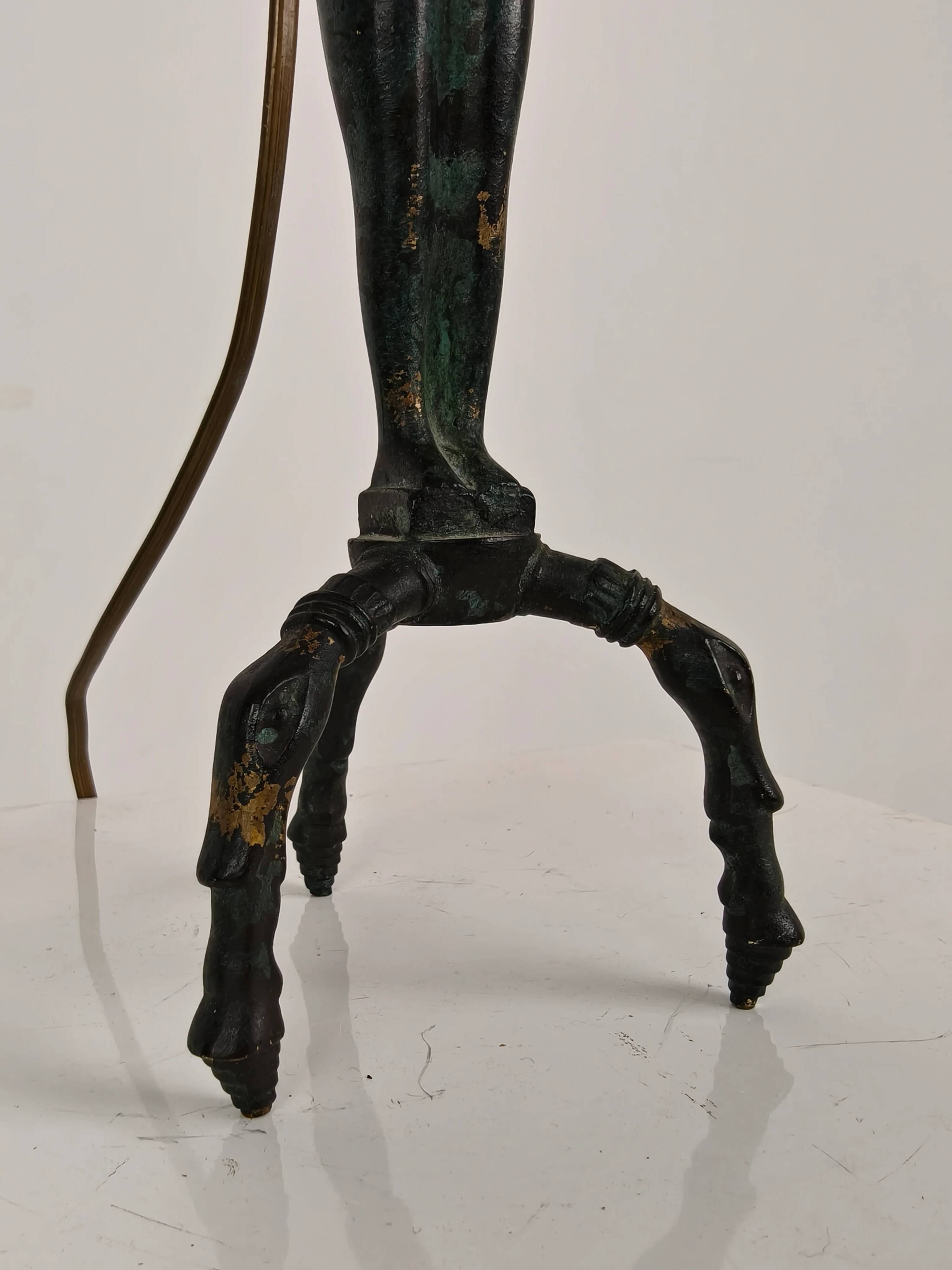 Beautiful bronze Egyptian lady table lamp 20th