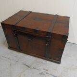 Coffre de voyage ancien en bois