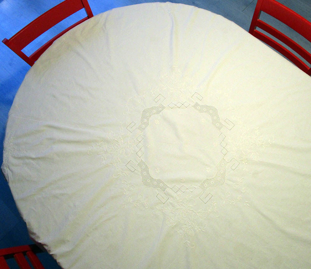 Embroidered round tablecloth
