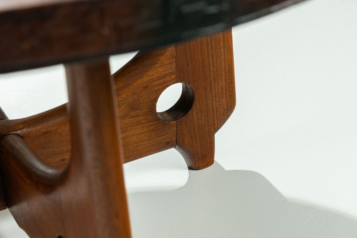 Angel Pazmino round coffee table Muebles de Estilo Ecuador 1960