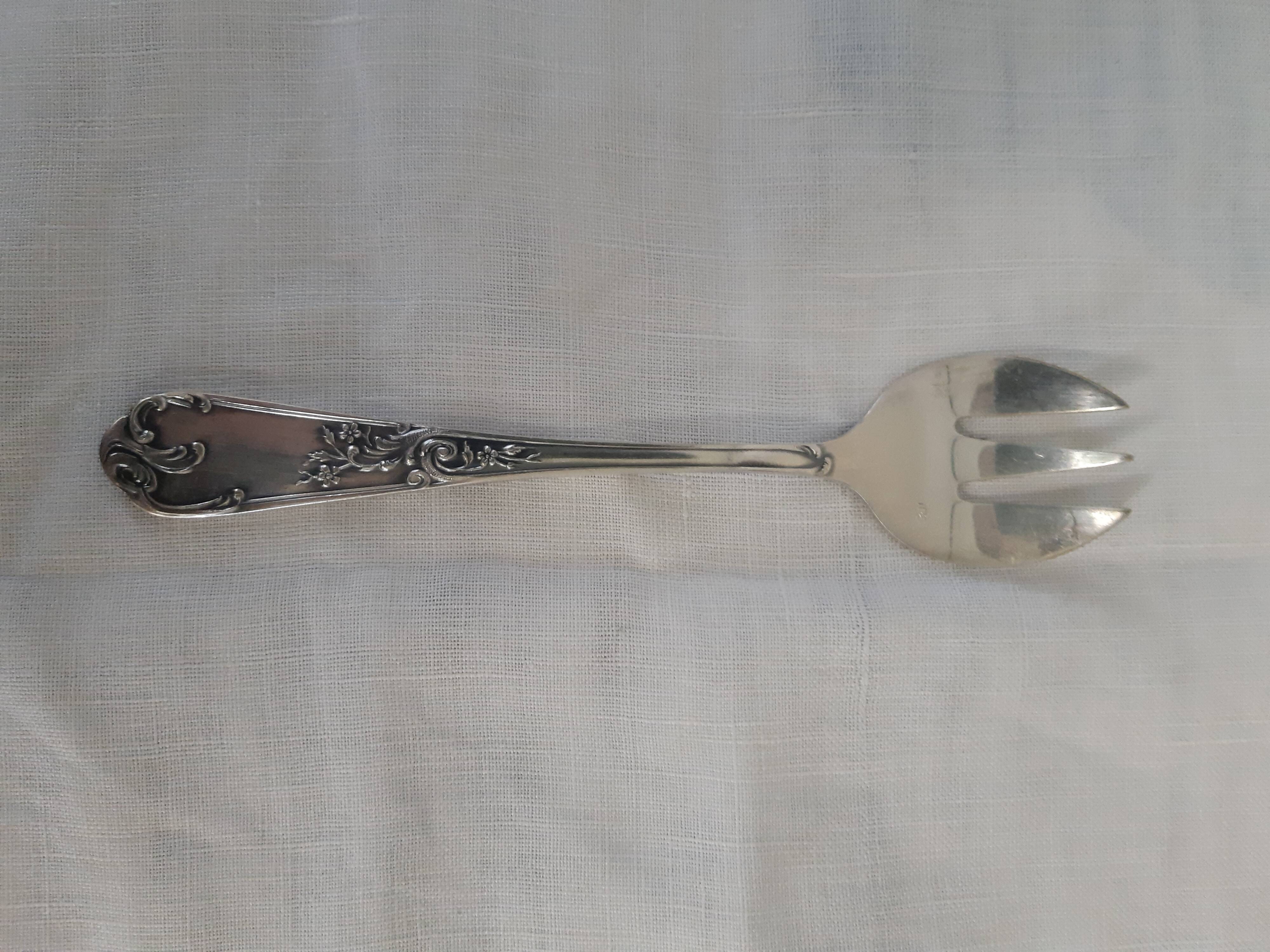 12 silver metal oyster forks