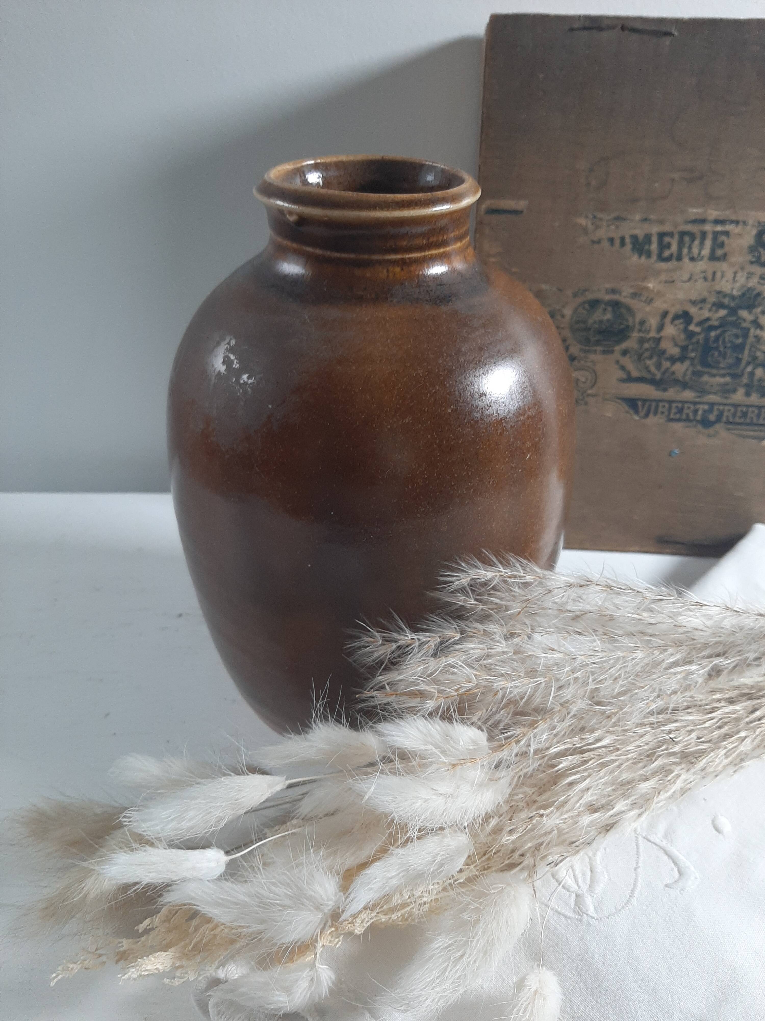 Brown vase signed Barotte