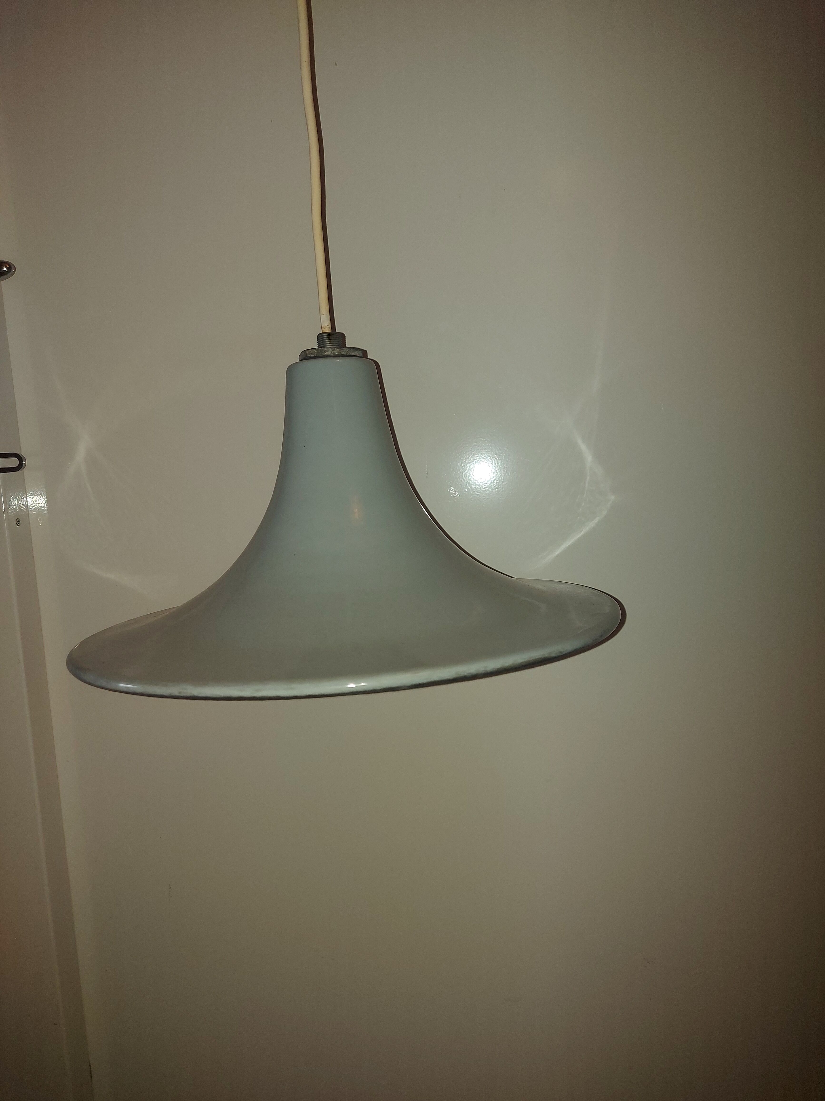 Industrial enamel hanging lamp