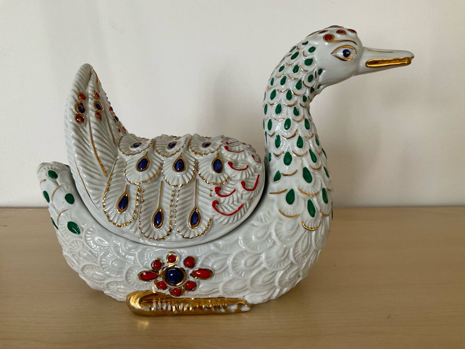 Italian porcelain bird candy box from the 70s