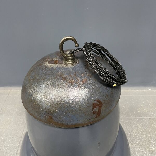 Grande lampe à suspension industrielle ancienne en émail bleu-gris
