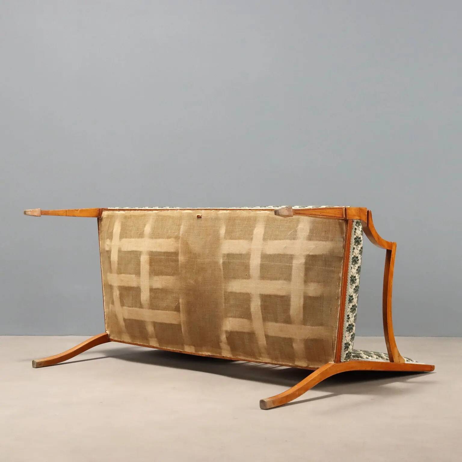 Canapé victorien ancien en acajou et tissu, Royaume-Uni, XIXe siècle