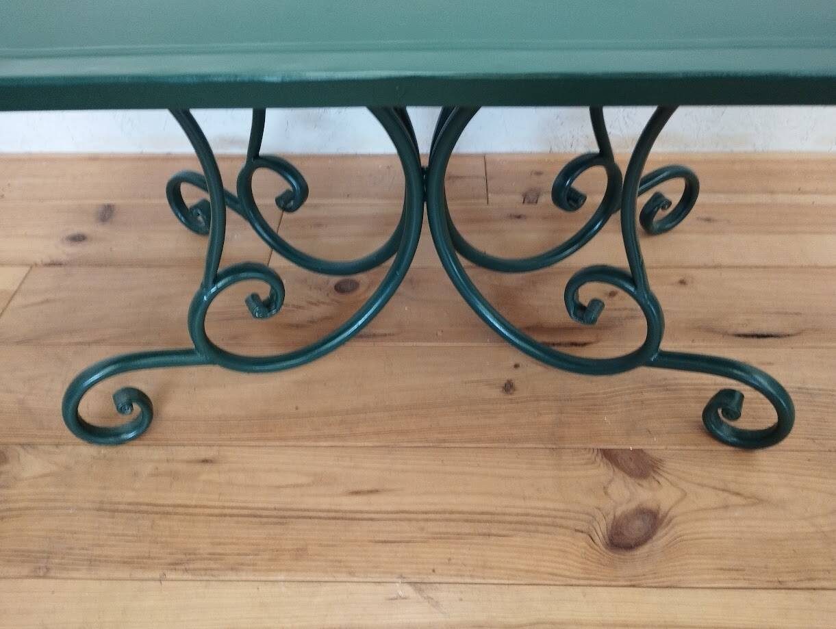 Garden coffee table