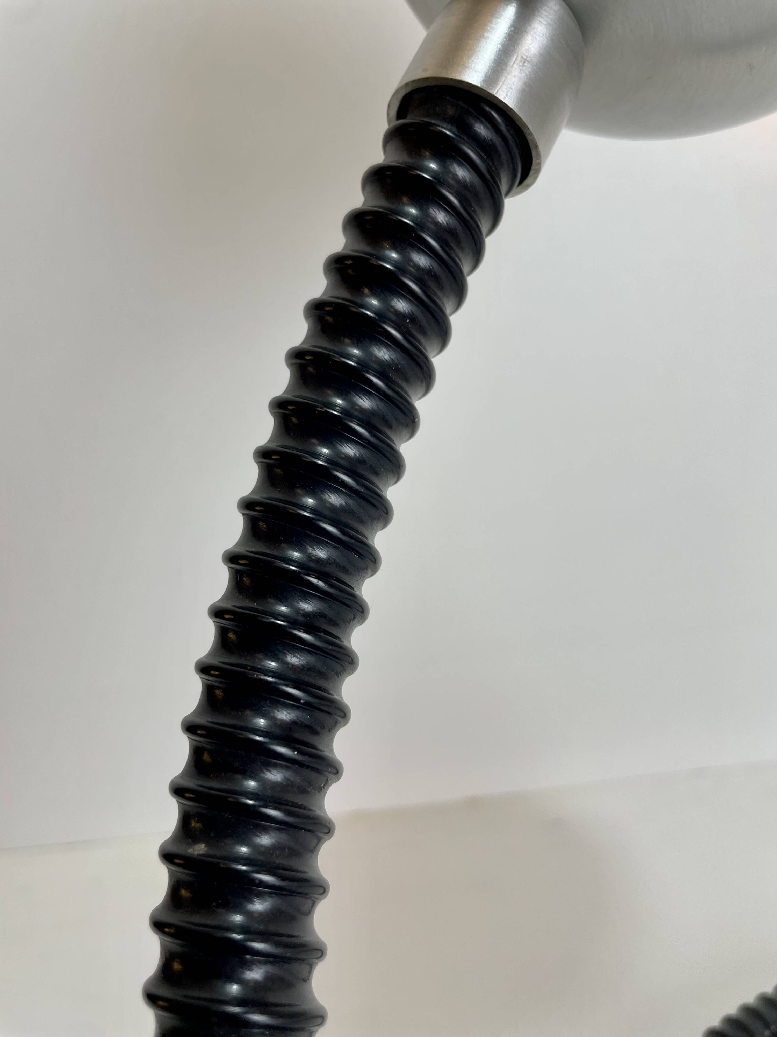 Lampe de table italienne dans le style de Hebi par Isso Hosoe pour Valenti, 1970